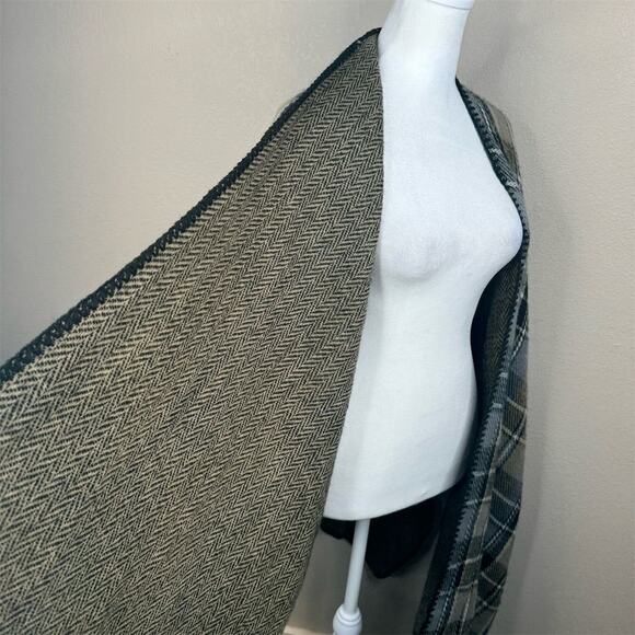 Woolrich Women's Reversible Plaid Herringbone Blanket‎ Wrap Shawl Scarf - Picture 7 of 10